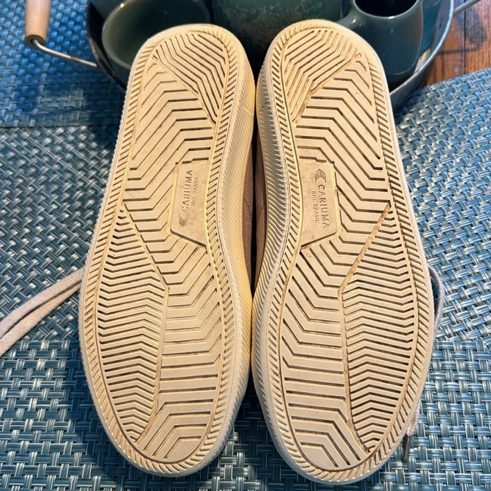 CARIUMA Oca Low Gray Canvas Sneakers - Size 11